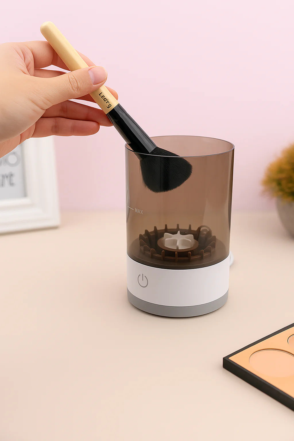 Makyaj Yapan Her Kadının İhtiyacı - Luma Makyaj Fırçası Temizleme Makinesi